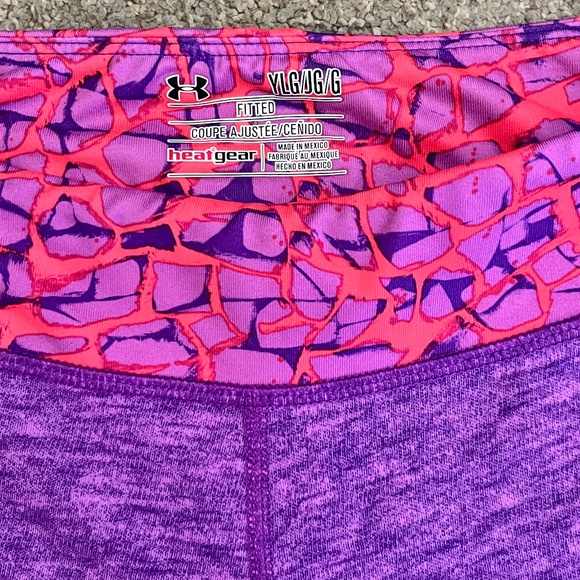 Under Armour UA Youth Girls Purple Pink Crop Athletic Leggings YLG Heat Gear - Picture 2 of 6